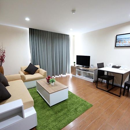 Bbg Seaside Luxurious Service Apartment Bangsaen Esterno foto