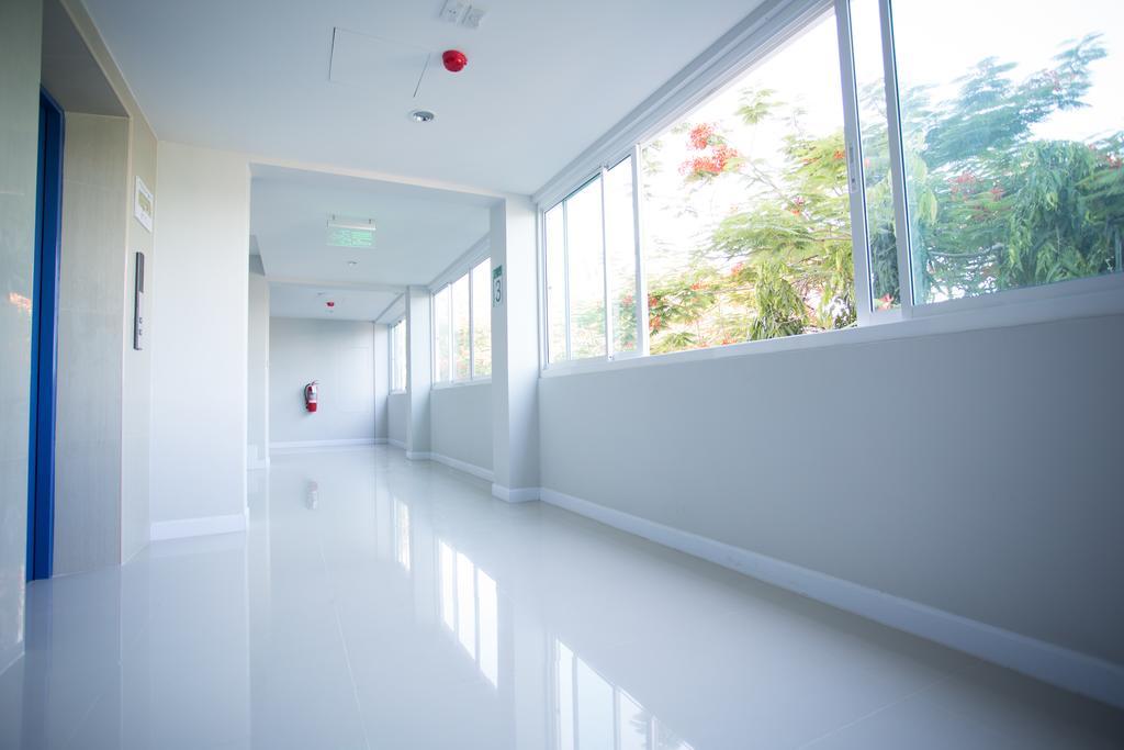 Bbg Seaside Luxurious Service Apartment Bangsaen Esterno foto
