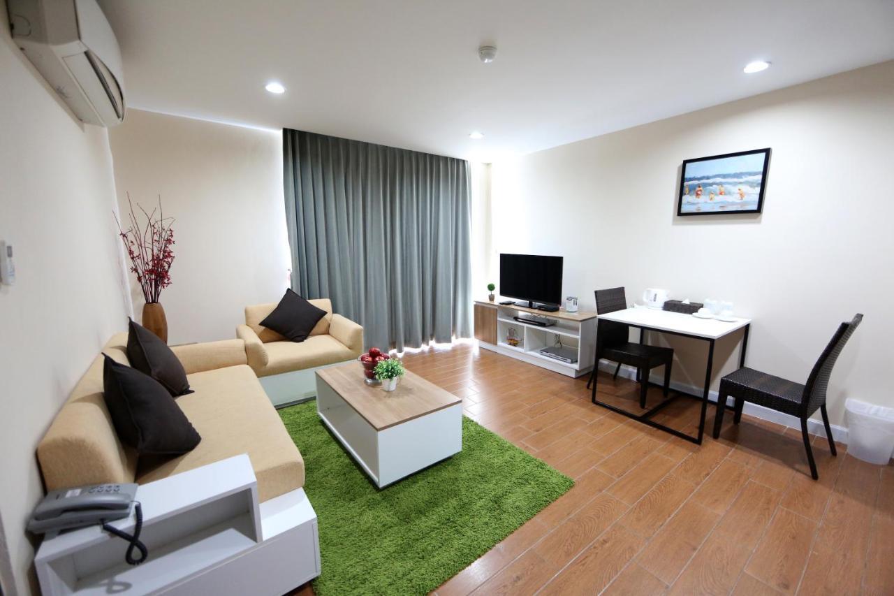 Bbg Seaside Luxurious Service Apartment Bangsaen Esterno foto